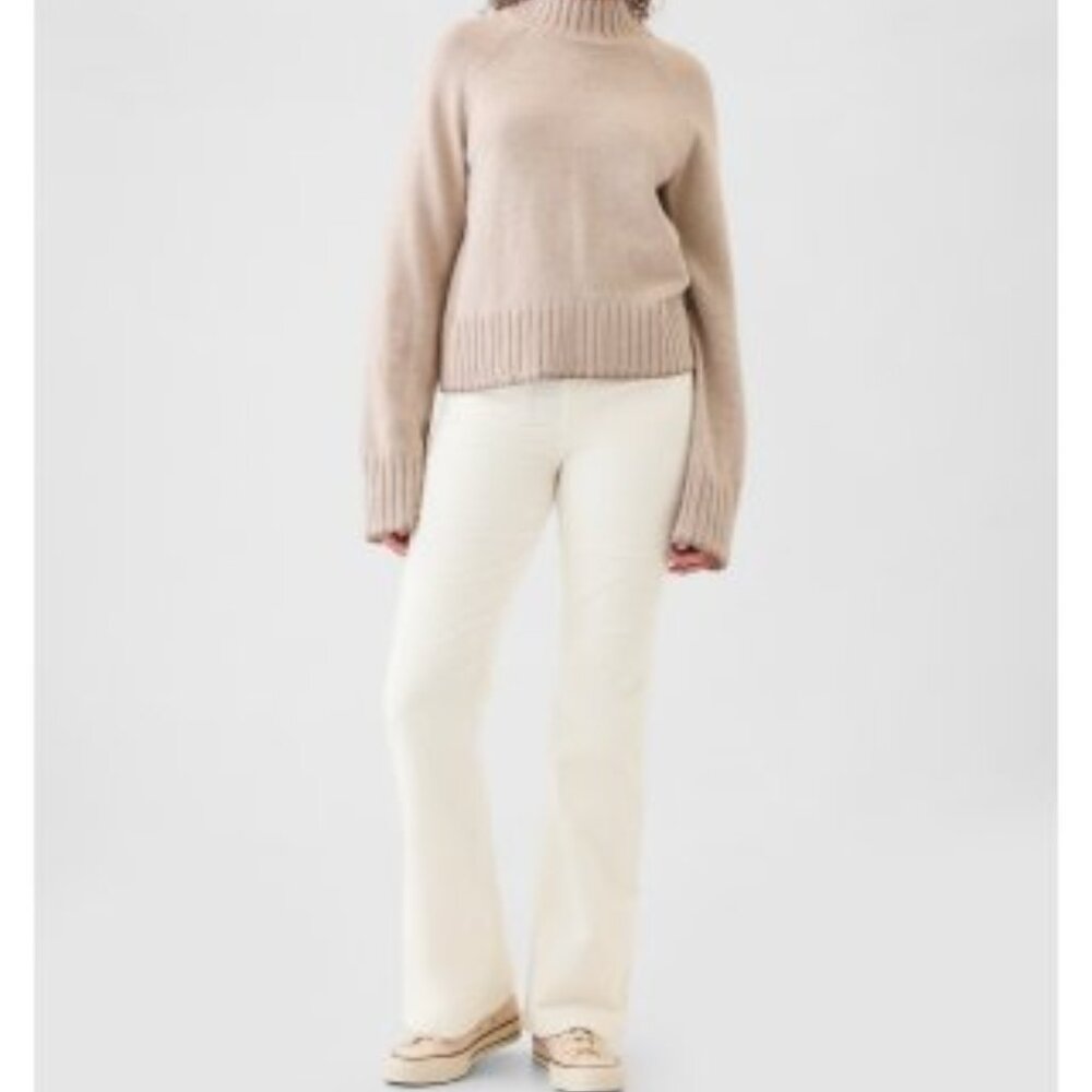 NWOT GAP Women's 70s Flare Ivory Corduroy Pants